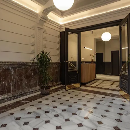 Batimont & Aparthotel Bilbao