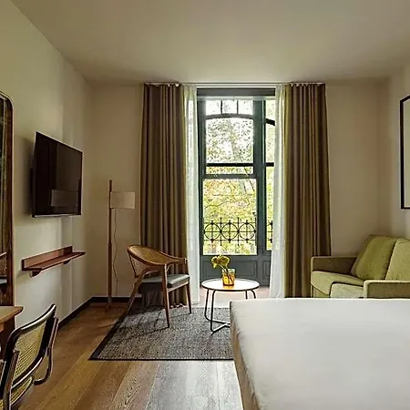 Batimont & Aparthotel 3*