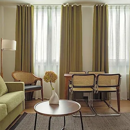Aparthotel Batimont & Bilbao