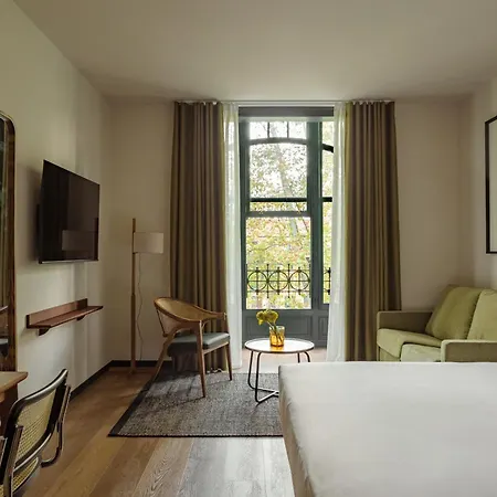Batimont & Aparthotel